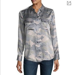 EUC Equipment Signature Silk Paisley Slim Shirt